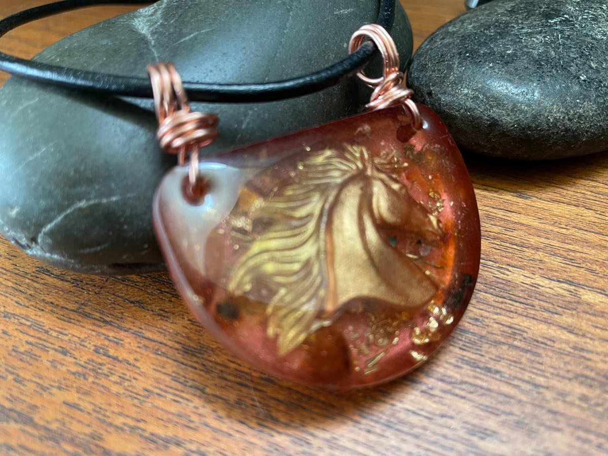 Firehorse-Orgone-Pendant-Red-Amber-rocks2-1804
